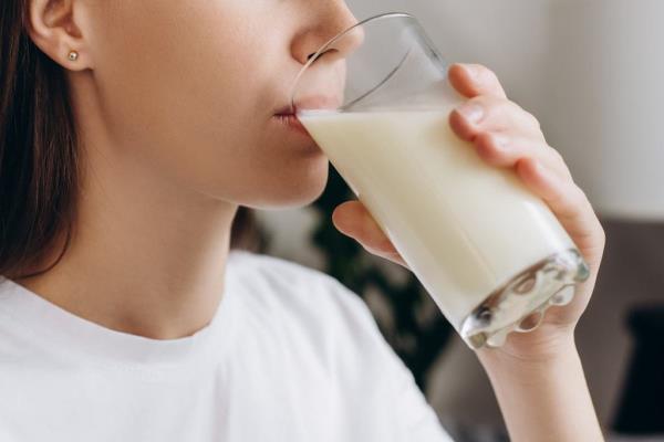 Is drinking cow's milk healthy? Biotechnologist bluntly: Total no<em></em>nsense (illustrative photo)