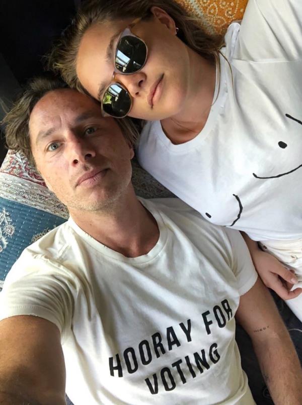 Zach Braff and Florence Pugh
