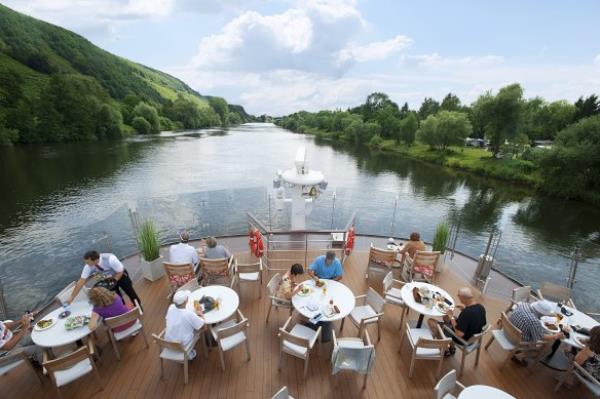 Want to avoid paying a single supplement on a cruise? Look out for solo travel deals.