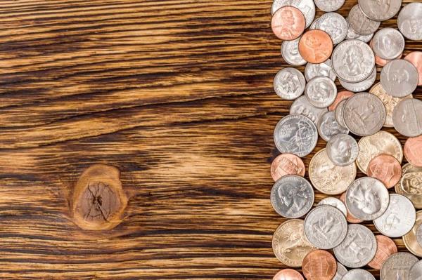 Coins on Table Mo<em></em>ney Facts