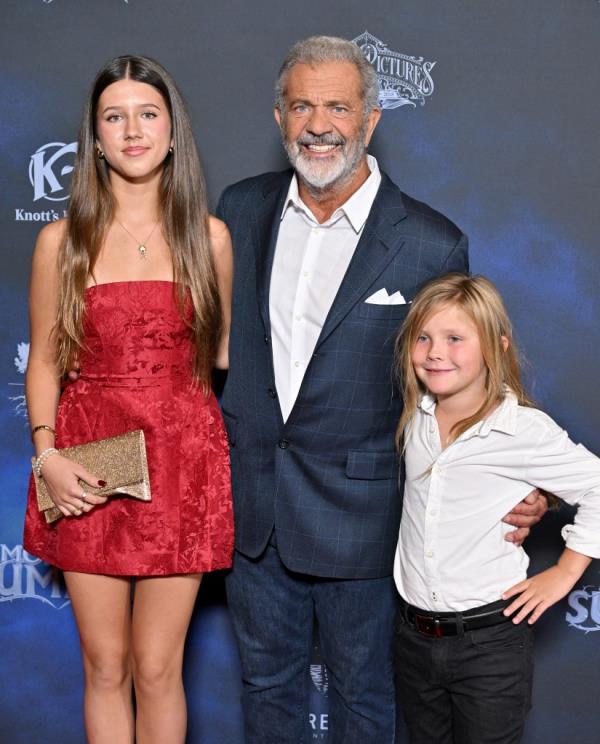 Mel Gibson with two of his nine children at the "Mo<em></em>nster Summer" premiere