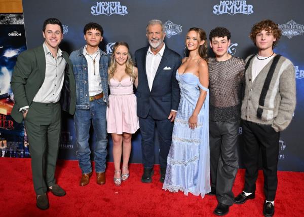 David Henrie, Noah Cottrell, Abby James Witherspoon, Mel Gibson, Lilah Pate, Julian Lerner and Mason Thames at the "Mo<em></em>nster Summer" premiere