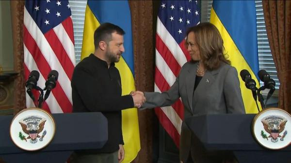 Putin &#39;could end Ukraine war tomorrow&#39;, says Harris as she warns other leaders would make Ukraine surrender
