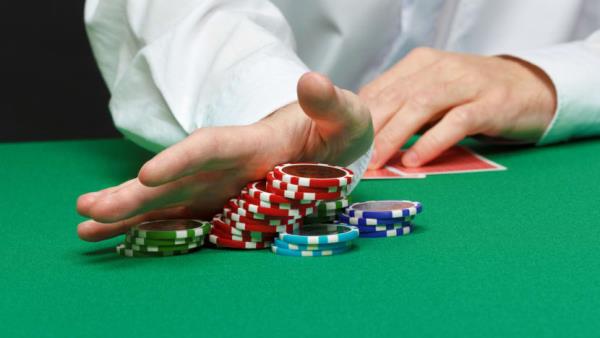 Casino dealer pocketed S$55,000 worth of chips by slipping them into his pants, gets jail