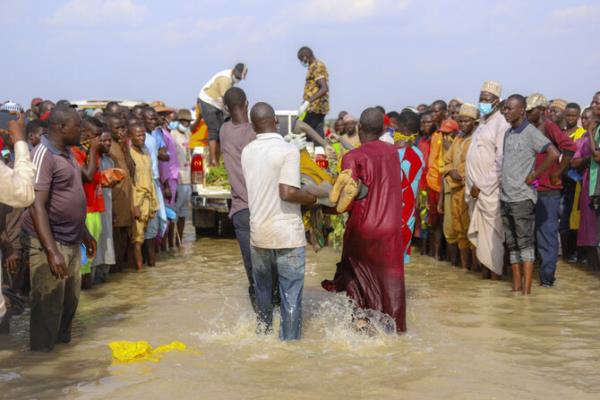 More than 100 feared dead in Nigeria boat accident