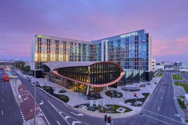 The building’s contemporary exteriors have a Jetsons feel, designed by esteemed firm, FK (Fender Katsalidis).