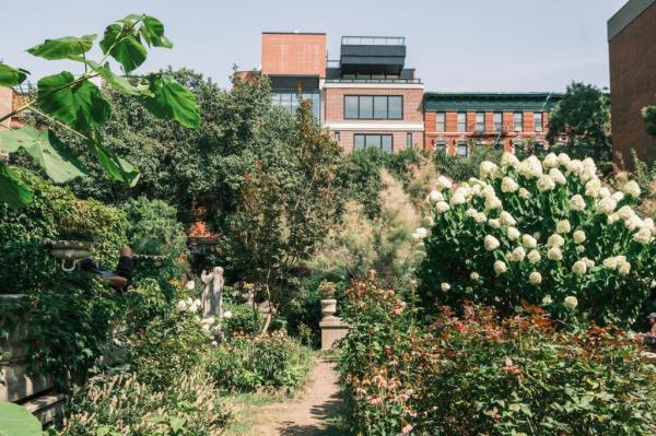 Elizabeth Street Garden 
