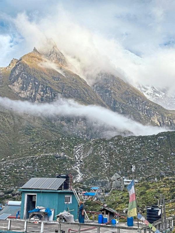 Kyanjin Gompa.