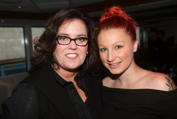 Rosie O'Do<em></em>nnell and her adopted daughter Chelsea posing happily at the 2nd Annual Fran Drescher Cancer Schmancer Sunset Cabaret Cruise in New York City in 2016.