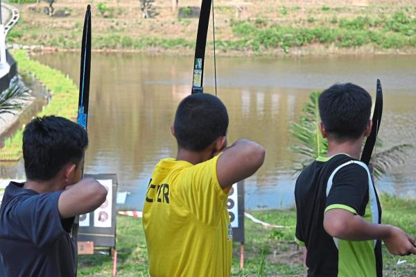 Shooting from a steep incline proved to be a real challenge for these first-timers.