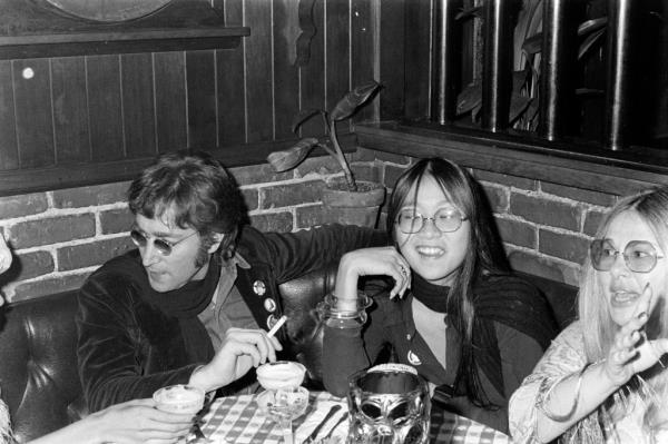 John Lennon, May Pang and Sue Mengers in March 1974