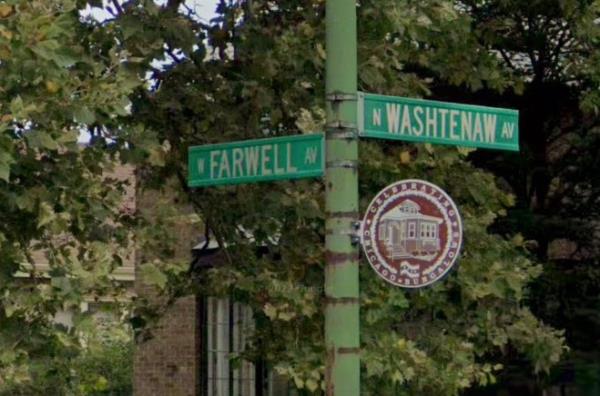 A Jewish man was shot in Chicago while walking to synagogue by a gunman who allegedly screamed "Allahu Akbar," according to reports.