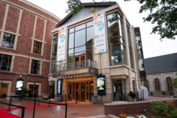 The Bushnell Performing Arts Center in Hartford ready for an evening to celebrate Connecticut's - and UConn's - fascinating history of innovation as showcased in a UConn-produced docu<em></em>mentary.