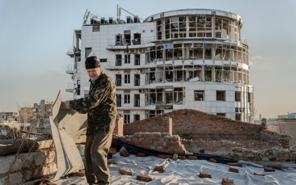 Russia’s air attacks kill four in Kharkiv, injure four in Kyiv