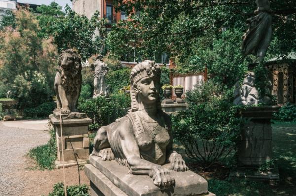 The Elizabeth Street Garden in Nolita 
